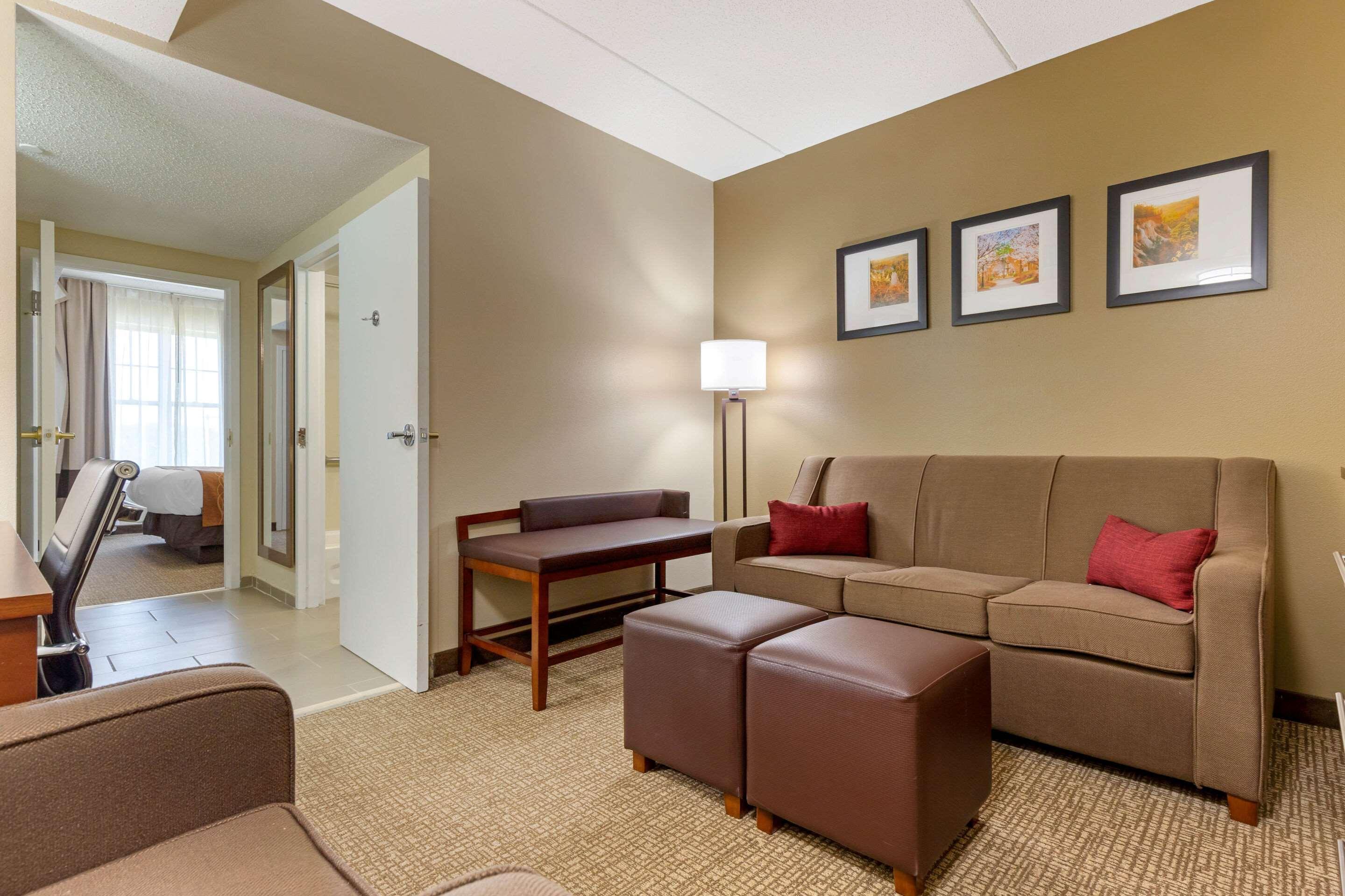Comfort Inn & Suites Кордел Екстериор снимка