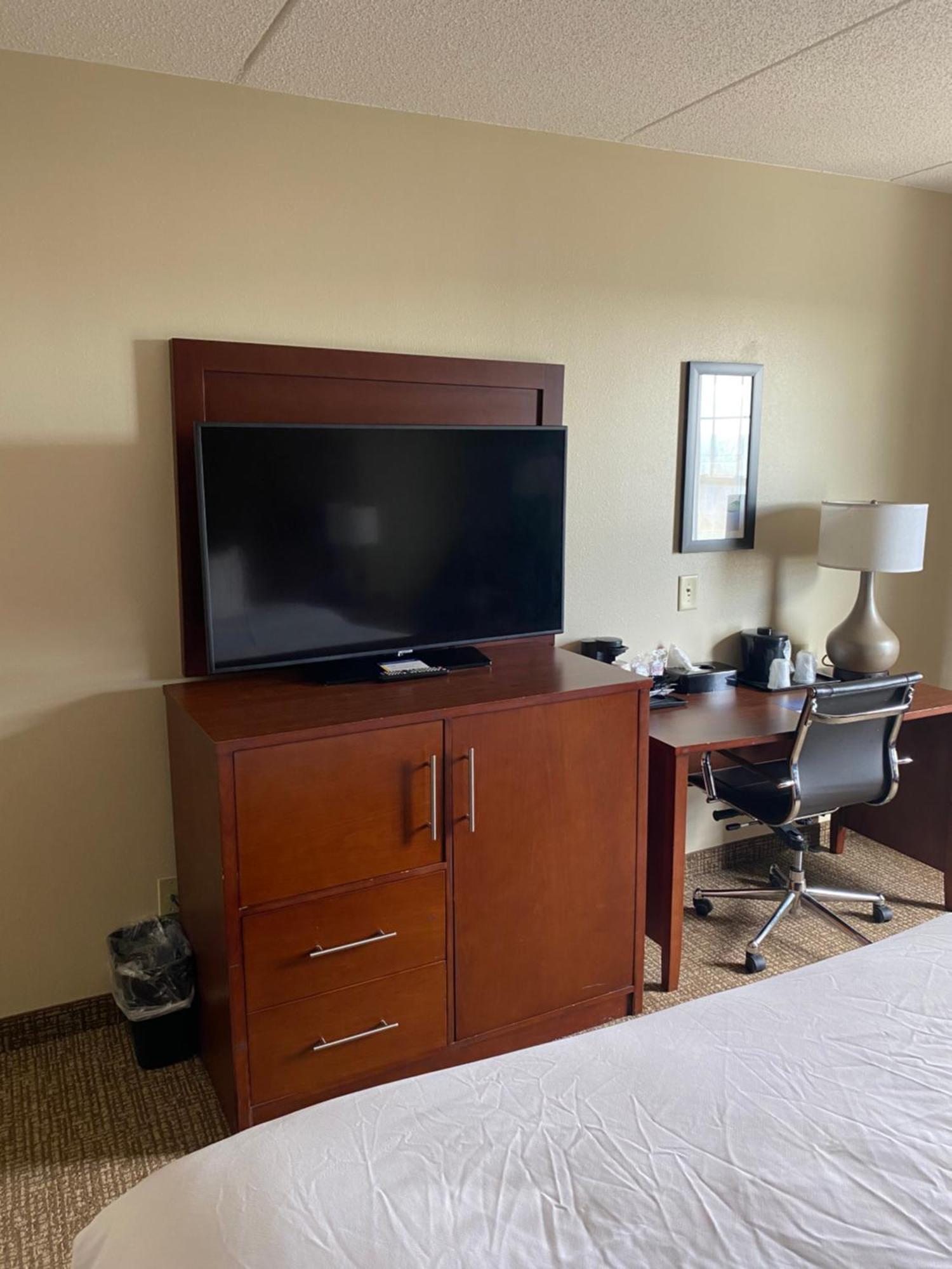 Comfort Inn & Suites Кордел Екстериор снимка